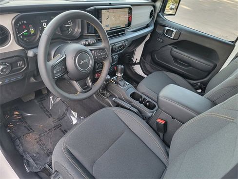 Certified 2024 Jeep Wrangler Willys 4xe image 19