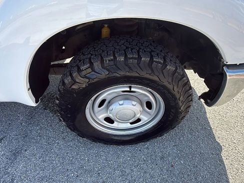 Used 2015 Ford F250 XL w/ XL Appearance Package RWD image 18
