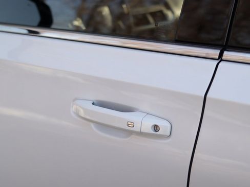 Used 2023 Chevrolet Tahoe LT w/ Luxury Package image 42