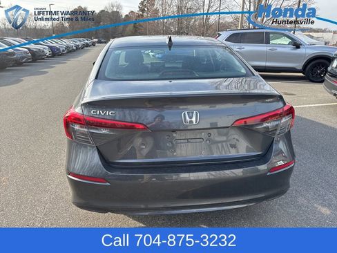 Used 2023 Honda Civic LX image 7