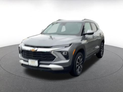 Used 2025 Chevrolet TrailBlazer LT w/ Driver Confidence Package image 7