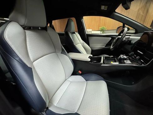 Used 2023 Subaru Solterra AWD image 13