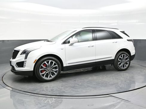 New 2025 Cadillac XT5 Sportv w/ LPO, Floor Liner Package image 3