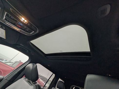 New 2026 Jeep Grand Cherokee L 4WD image 25