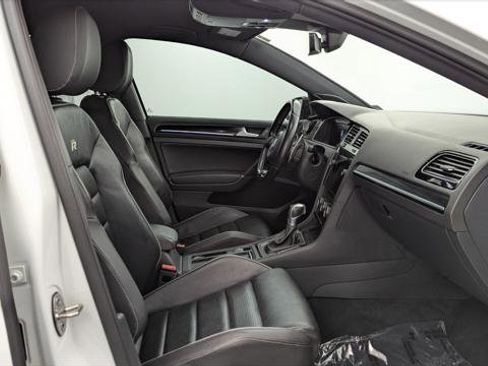 Used 2018 Volkswagen Golf R 4-Door AWD/4WD image 21