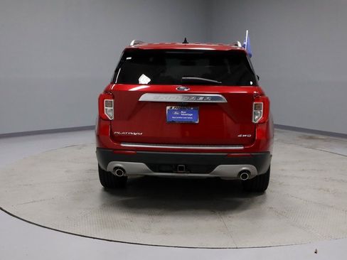Certified 2022 Ford Explorer Platinum w/ Technology Package image 11