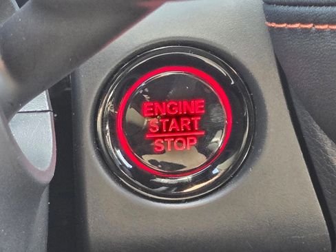 Certified 2025 Honda HR-V Sport image 26
