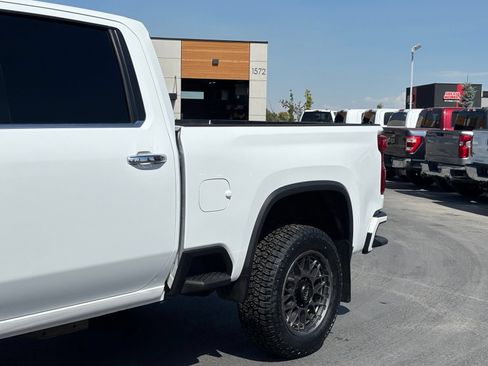 Used 2020 Chevrolet Silverado 3500 High Country w/ Z71 Off-Road Package AWD/4WD image 7