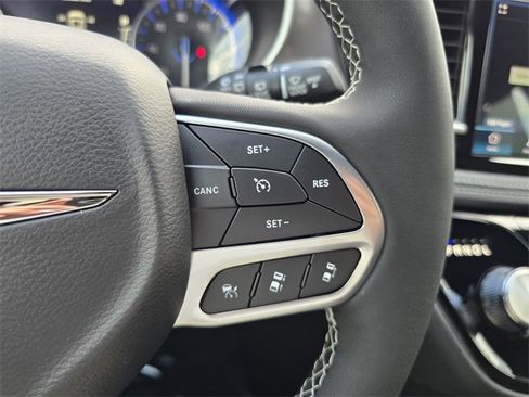 New 2026 Chrysler Pacifica Select image 24