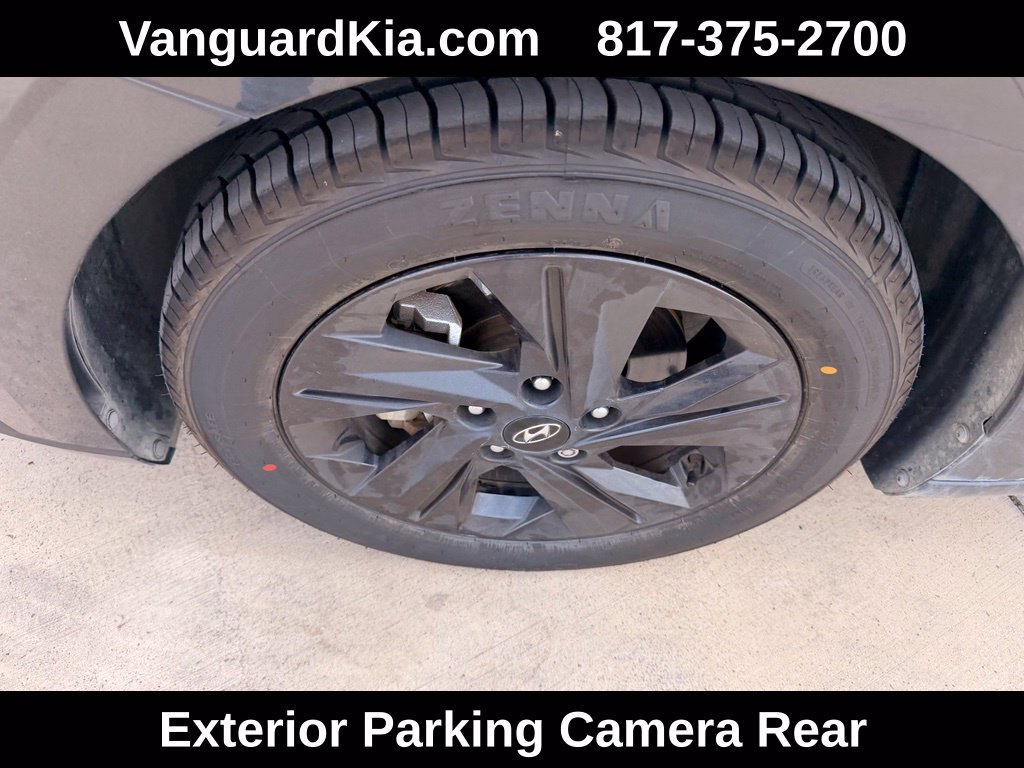 Used 2023 Hyundai Elantra SEL FWD image 8