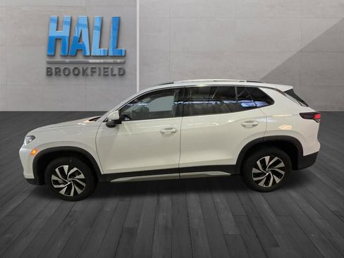 New 2026 Volkswagen Tiguan S AWD/4WD image 2