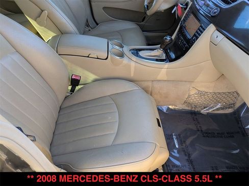 Used 2008 Mercedes-Benz CLS 550 image 26