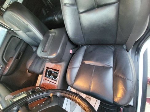 Used 2008 Chevrolet Tahoe LTZ w/ LTZ Preferred Equipment Group image 7