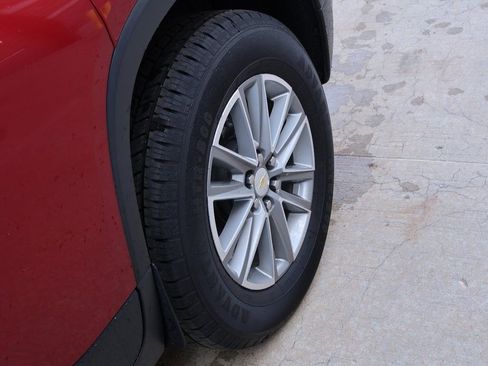 Used 2023 Chevrolet Traverse LT image 43