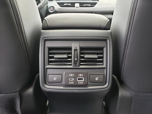 New 2026 Subaru Outback Limited AWD/4WD image 8