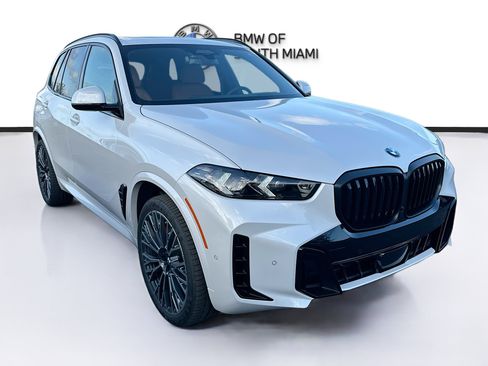 New 2026 BMW X5 sDrive40i w/ M Sport Package RWD image 1