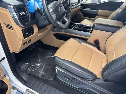 Used 2024 Ford F250 Lariat w/ Chrome Package image 17