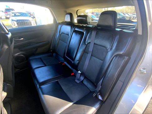 Used 2024 Nissan Ariya AWD image 28