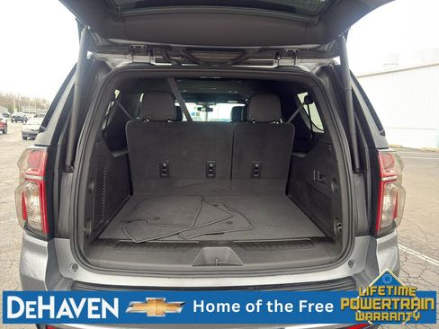 Used 2022 Chevrolet Suburban LT w/ Luxury Package AWD/4WD image 25