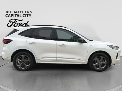 Used 2023 Ford Escape ST-Line w/ Tech Pack #1 AWD/4WD image 3