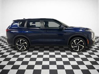 Used 2022 Mitsubishi Outlander SE video 2