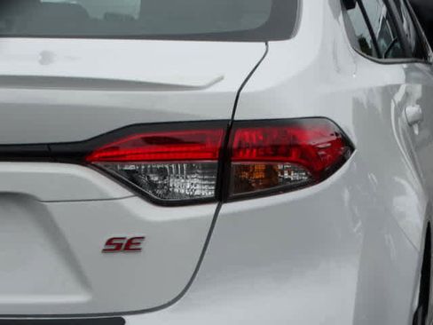 Certified 2022 Toyota Corolla SE image 12