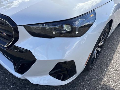 Used 2024 BMW i5 M60 w/ Premium Package image 10
