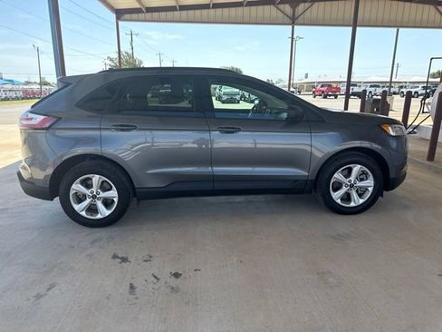 Used 2023 Ford Edge SE AWD/4WD image 9