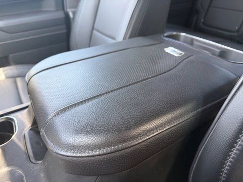 Used 2024 GMC Sierra 1500 Denali AWD/4WD image 33
