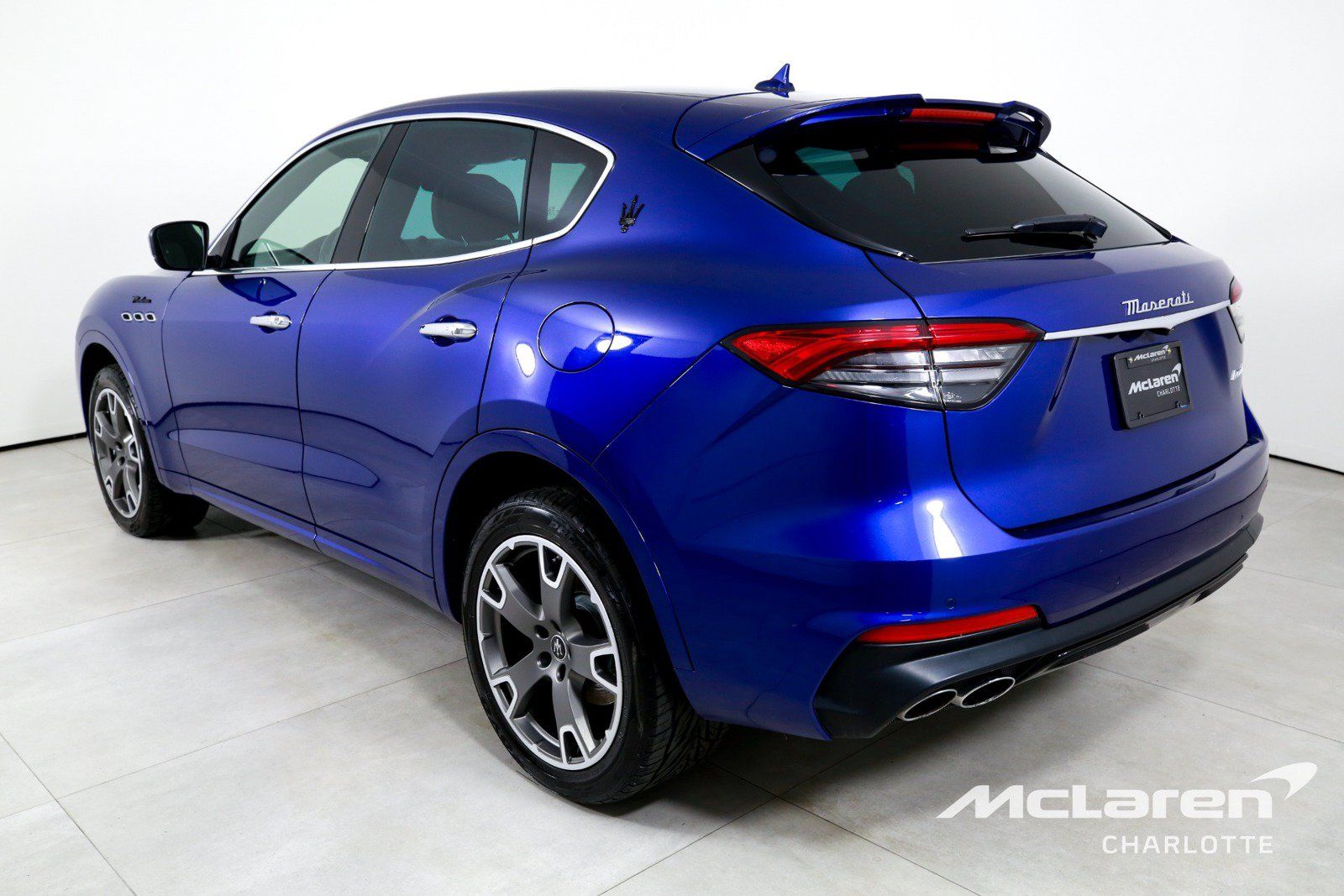 Used 2023 Maserati Levante Modena AWD/4WD image 6