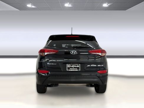 Used 2016 Hyundai Tucson SE w/ Option Group 02 FWD image 10