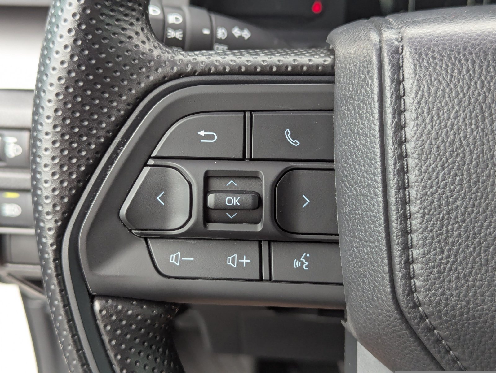 Used 2026 Toyota Tacoma SR5 RWD image 35