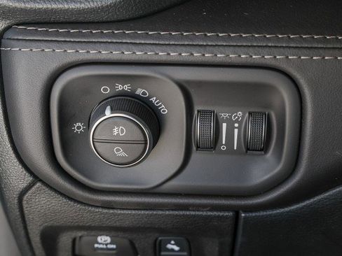 New 2026 RAM 1500 Limited image 32