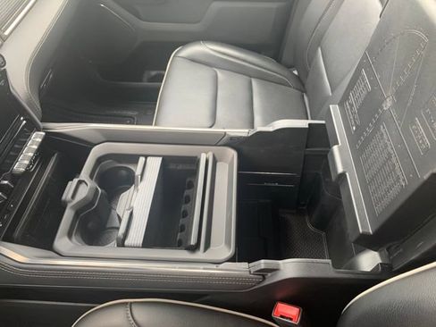 Used 2019 RAM 1500 Limited w/ Advanced Safety Group AWD/4WD image 18