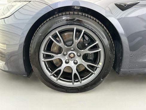 Used 2022 Tesla Model S image 22