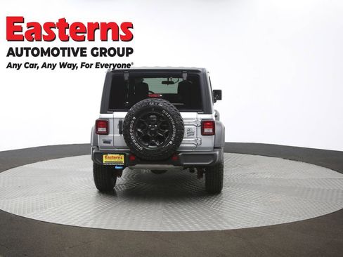 Used 2023 Jeep Wrangler Unlimited w/ Cold Weather Group image 40