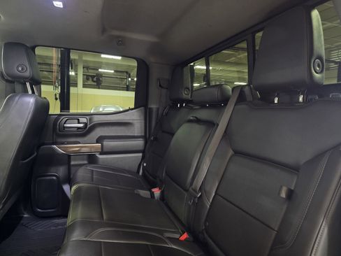 Used 2020 Chevrolet Silverado 1500 LT Trail Boss w/ Midnight Edition image 17