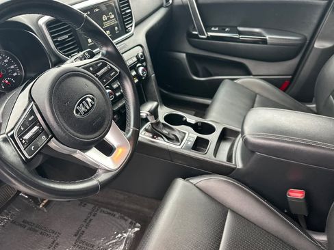 Used 2021 Kia Sportage EX image 12