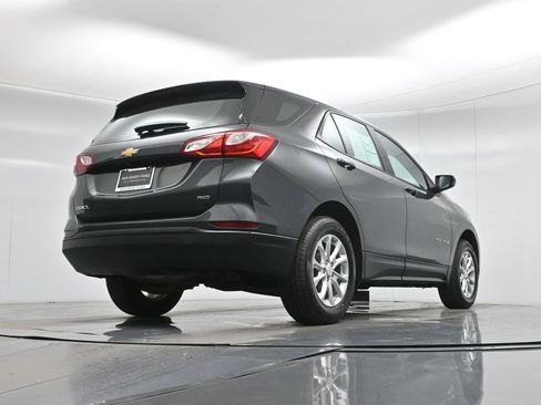 Used 2019 Chevrolet Equinox LS image 49