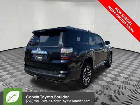 Used 2022 Toyota 4Runner Limited AWD/4WD image 7