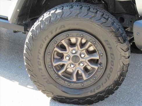 Used 2023 Jeep Wrangler Unlimited Rubicon 392 w/ Trailer Tow Package image 7