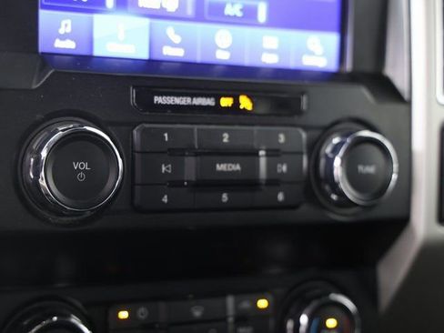 Used 2020 Ford F150 Lariat image 17