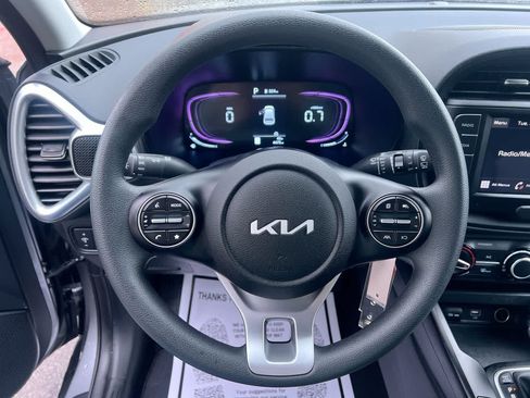 Certified 2025 Kia Soul LX w/ LX Technology Package FWD image 14