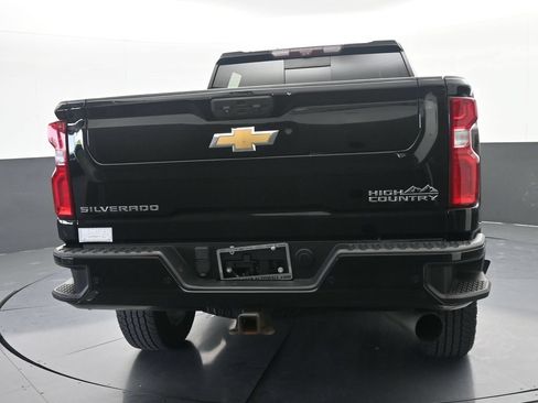 Used 2022 Chevrolet Silverado 2500 High Country w/ Z71 Off-Road Package AWD/4WD image 5