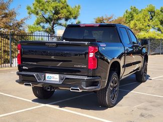 New 2026 Chevrolet Silverado 1500 Custom Trail Boss w/ LPO, Dark Essentials Package video 4