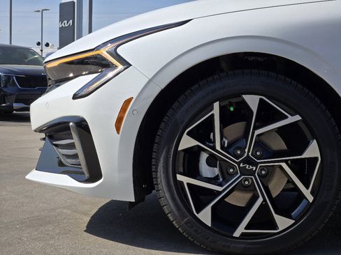 New 2026 Kia K5 EX image 5