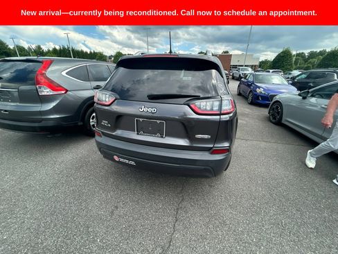 Used 2019 Jeep Cherokee Latitude Plus w/ Comfort/Convenience Group AWD/4WD image 6