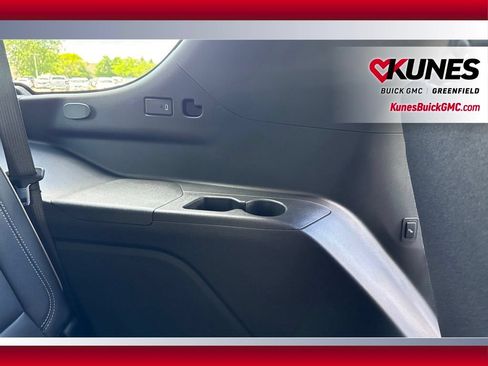 New 2026 GMC Yukon Elevation AWD/4WD image 36