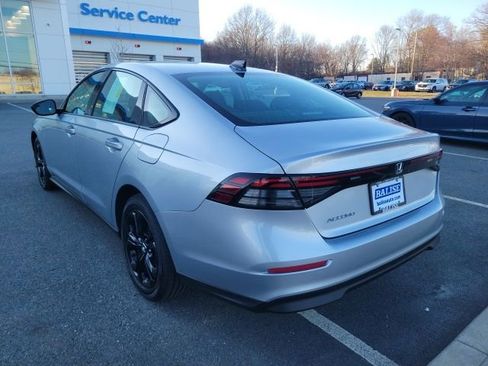 Used 2025 Honda Accord SE image 3