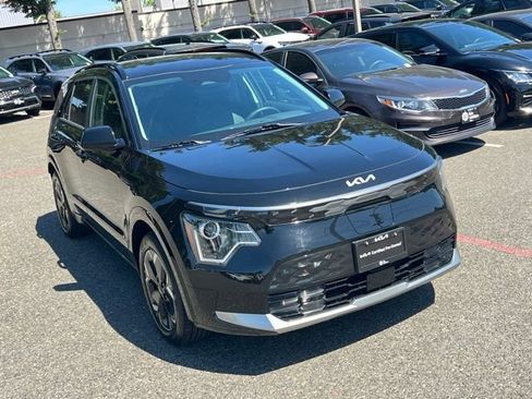 Certified 2024 Kia Niro Wind FWD image 5